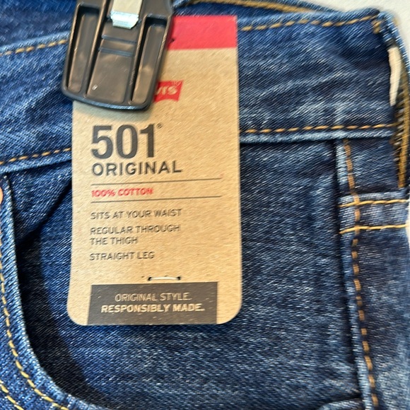 NWT Levi 501 Jeans 29x32 - Picture 13 of 16